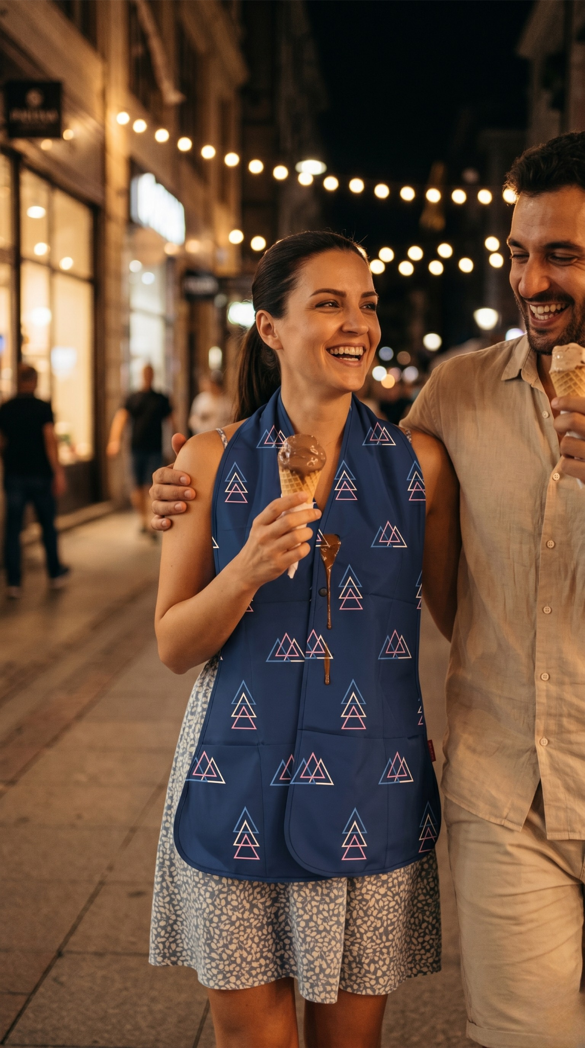 Triangle Dining Scarf
